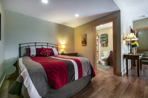 Image of Lorelei Cabins Aster