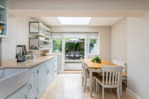 Image of Delightful 2-bed Home, Fulham