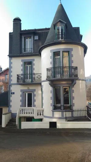 Image of La Tour Pom'Pin