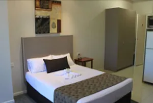 Image of Emerald Executive Apartments