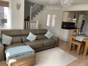 Image of Hillview