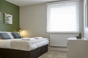 Image of Kenham Place I 1 bedroom apartment - Private Parking!