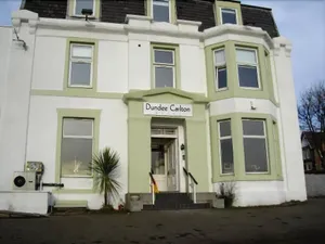 Image of Dundee Carlton