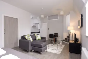Image of Glassford Residence