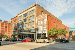 Image of FRONTDESK 915 Broadway Apts Downtown Kansas City