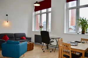 Image of Stylish Apt Seconds Away From Manchester Hotspots Pass the Keys
