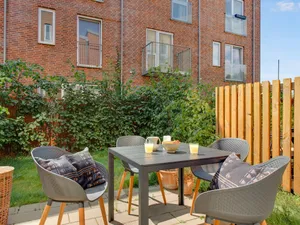 Image of Sanders Fields - Chic 3-bdr Townhouse w Terrace