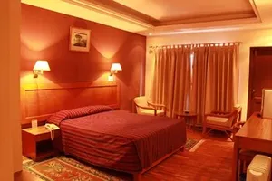 Image of Hotel Riverview by Tenzinling