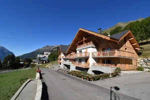 Image of VAUJANYLOCATIONS - Ameythistes B8