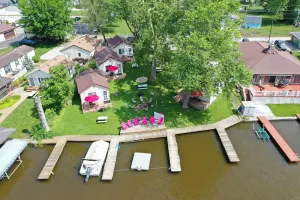 Image of Shady Cove Cabins