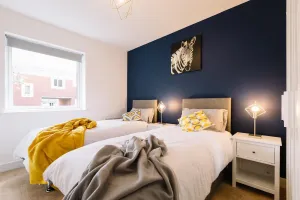 Image of Palmerston House 2 Bedroom Apartments, Reading - 2 Bathroom with Parking