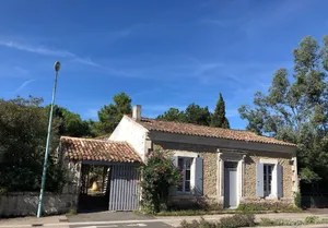Image of Le Clos des Lys, Maison de Pays Raffinée Proche de la Mer, Linge Inclus