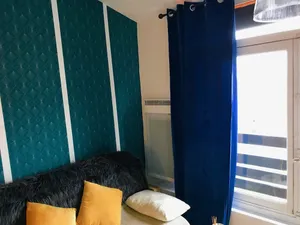Image of Le 104