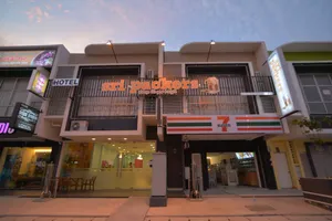 Image of Sri Packers Hotel