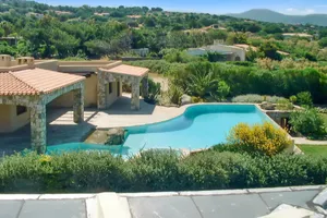 Image of Villa panoramique avec vue mer et montagne à Corbara