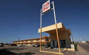 Image of Motel 10