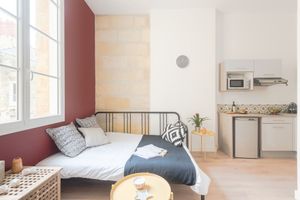 Image of Nice Studio Close to the Great Monuments
