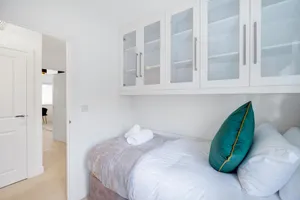 Image of Luxury 5 bedroom Serviced Hse Leavesden