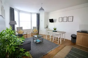Image of Large 2 bed apt close to the Cathedral