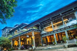 Image of Oak Ray Ella Gap Hotel