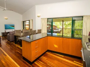 Image of Casuarina Cove 1 on Hamilton Island by HamoRent