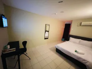 Image of OYO 90338 Prima Saujana Budget Hotel