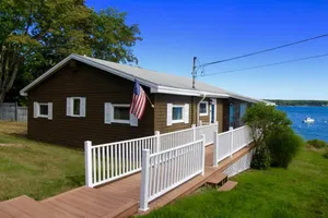Image of Classic Maine on the Ocean - 3 Br Home