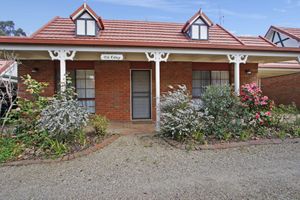 Image of Oak Cottage Tudor Village Unit 5