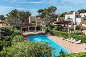 Image of Geschmackvoll eingerichtetes Apartment Le Poisson bleu, 2 Terrassen, Pool, Meerblick, eigener Parkplatz