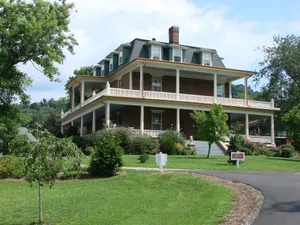 Image of The Reynolds Mansion Bed & Breakfast Inn