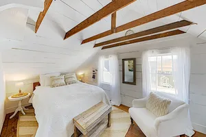 Image of New Listing! Charming Bayside Barn W/ Fire Pit 2 Bedroom Home