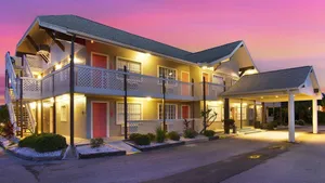 Image of The Palmer Inn and Tennis Club