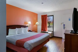 Image of Motel 6-Holyoke, MA