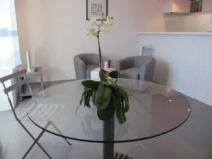 Image of L'Esperluette