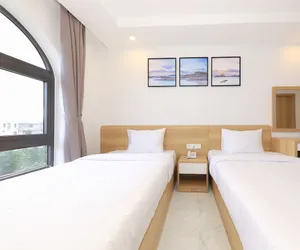 Image of Golden Bay Hotel