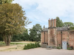 Image of Lakeside Cottage