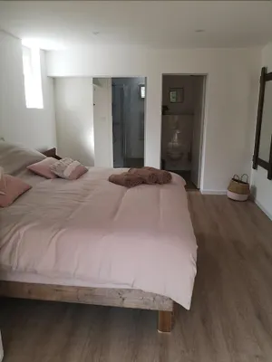 Image of LES CHAMBRES DU HOURON