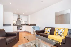 Image of Stunning 2BR Waterside Apartment Close to Station