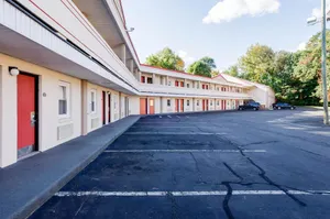 Image of Econo Lodge West Springfield Hwy 5