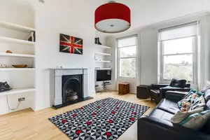 Image of Beautiful 2BR Home in Wimbledon Village W/parking