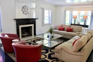 Image of Spacious Luxury Home 5 min to Detroit Golf Club