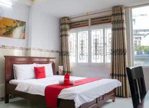 Image of Diamond Hotel CMT8 - Gần Ẩm Thực Đêm Sài Gòn