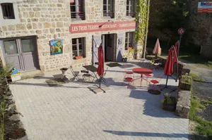 Image of Les Trois Terres