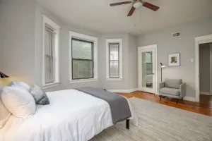 Image of Spacious CWE 3BR near BJC by Zencity