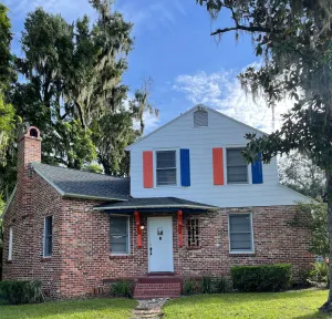 Image of Iconic Gainesville Home- 4 Bedrooms