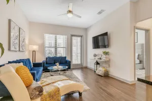 Image of Maison De Luxe Brand New Cozy, Prime Location 1 Bedroom Condo by Redawning