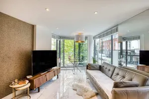 Image of Stylish 1bdr Apt W/balcony, Near Victoria Station