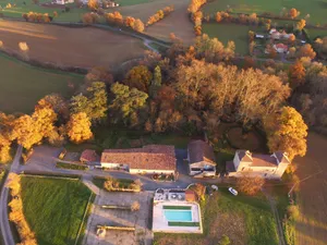 Image of Les Tables De Crespin