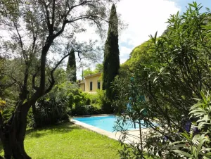 Image of Les Montades