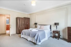Image of 6 Bed Apartment Located Close to Regents Park